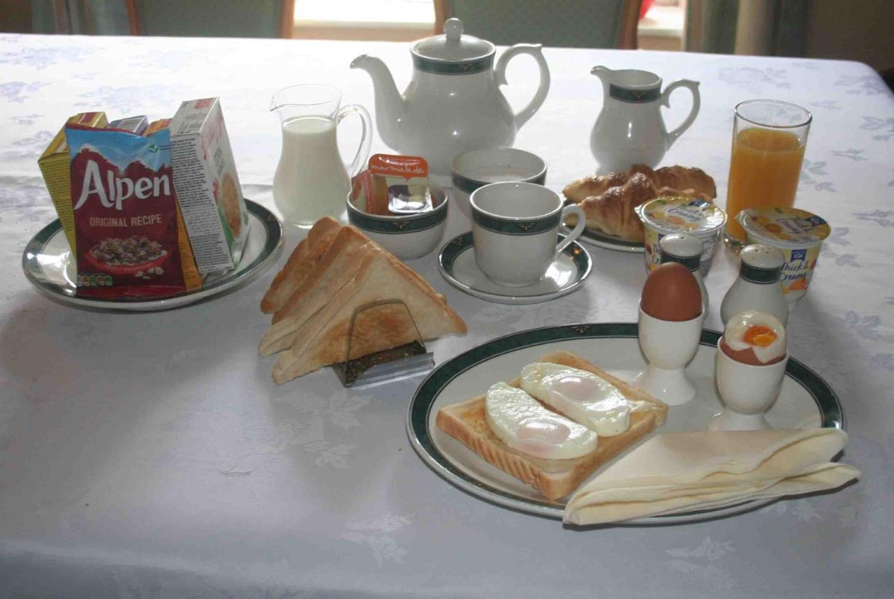 Coynant Farm Guesthouse - Farm Park Stay Swansea Dış mekan fotoğraf
