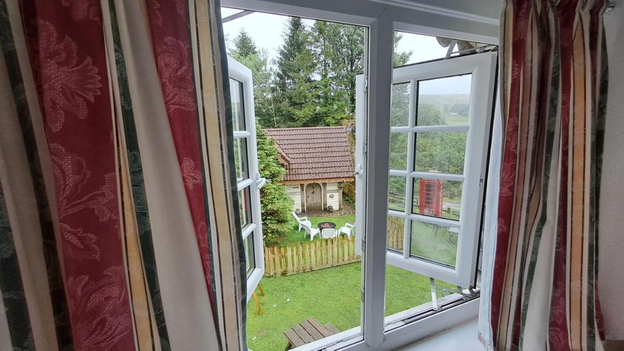 Coynant Farm Guesthouse - Farm Park Stay Swansea Dış mekan fotoğraf