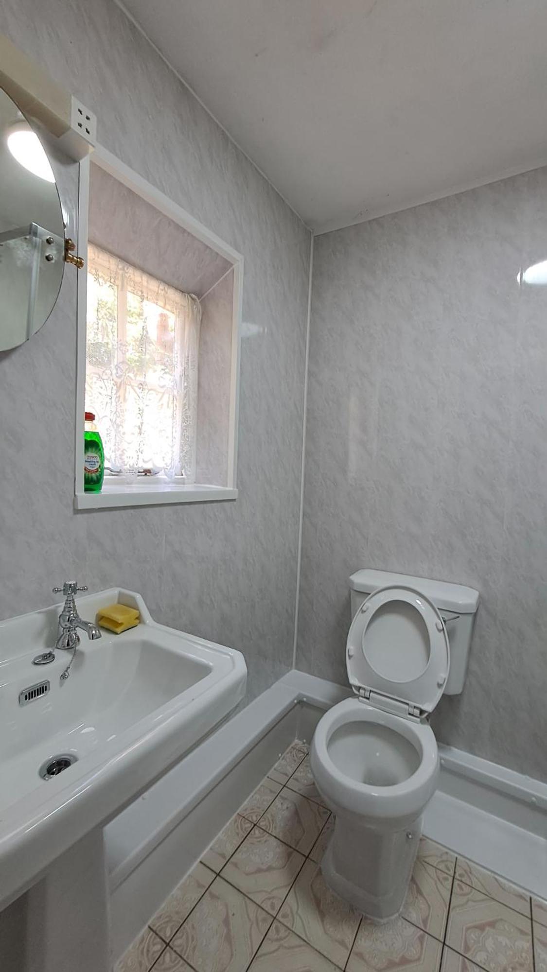 Coynant Farm Guesthouse - Farm Park Stay Swansea Oda fotoğraf