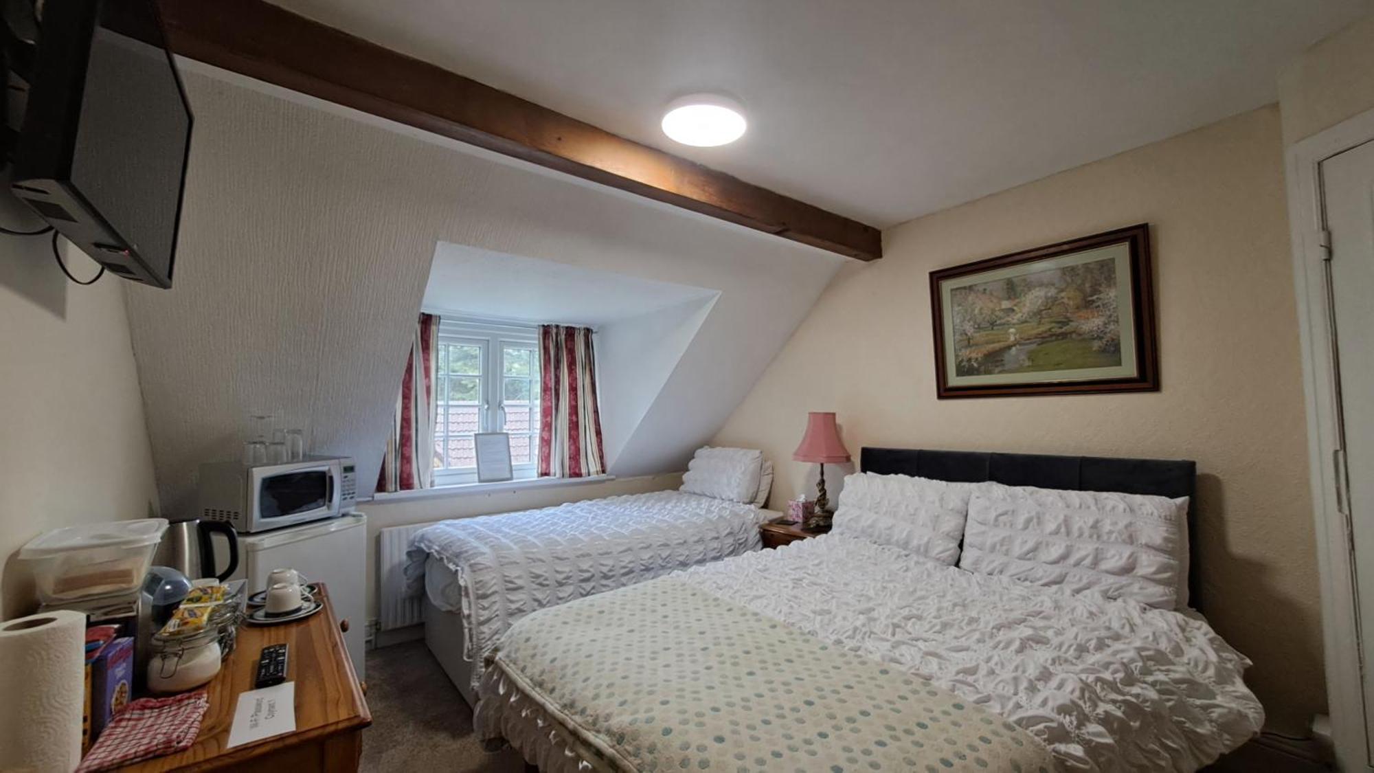 Coynant Farm Guesthouse - Farm Park Stay Swansea Oda fotoğraf