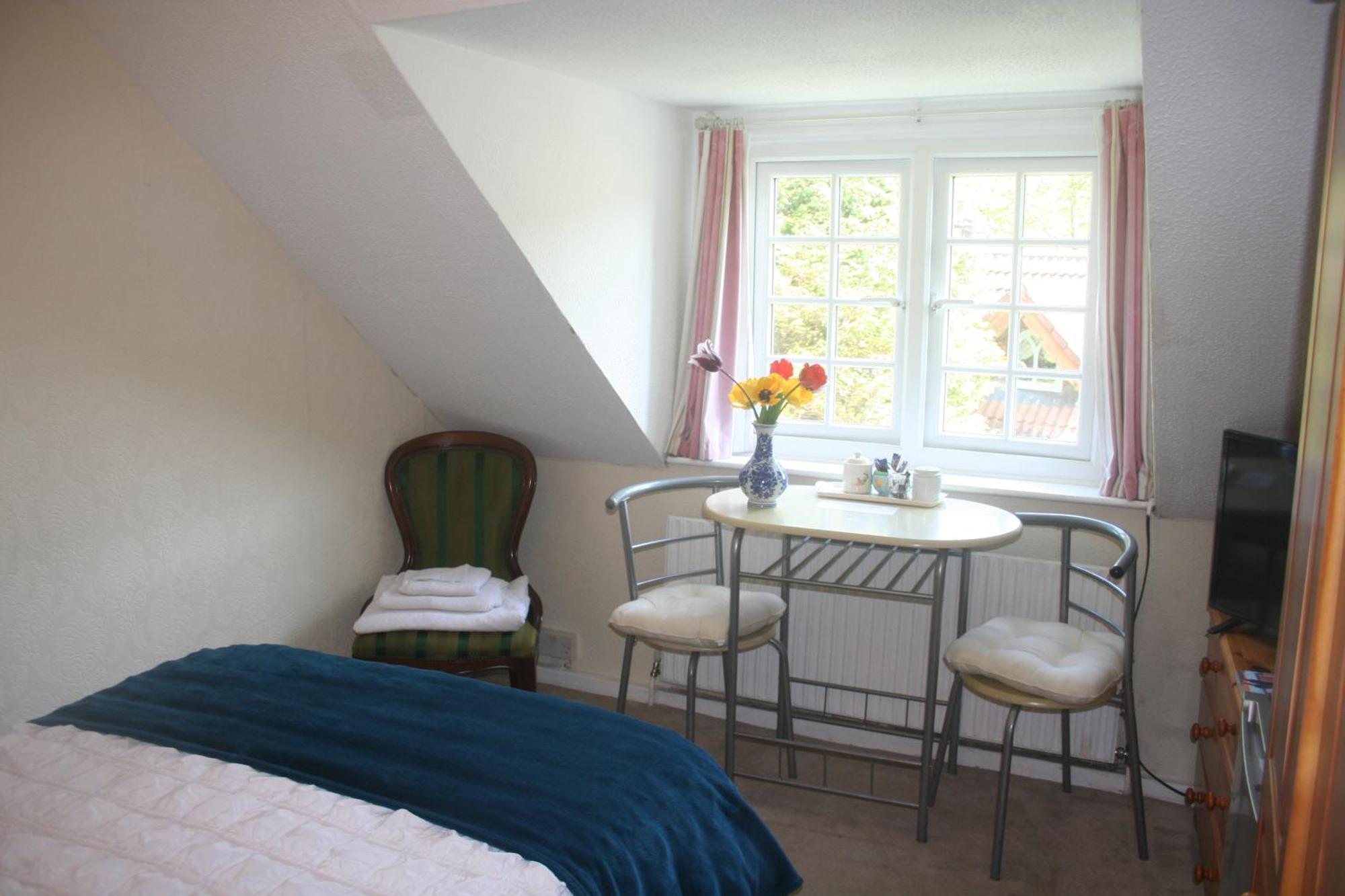 Coynant Farm Guesthouse - Farm Park Stay Swansea Oda fotoğraf