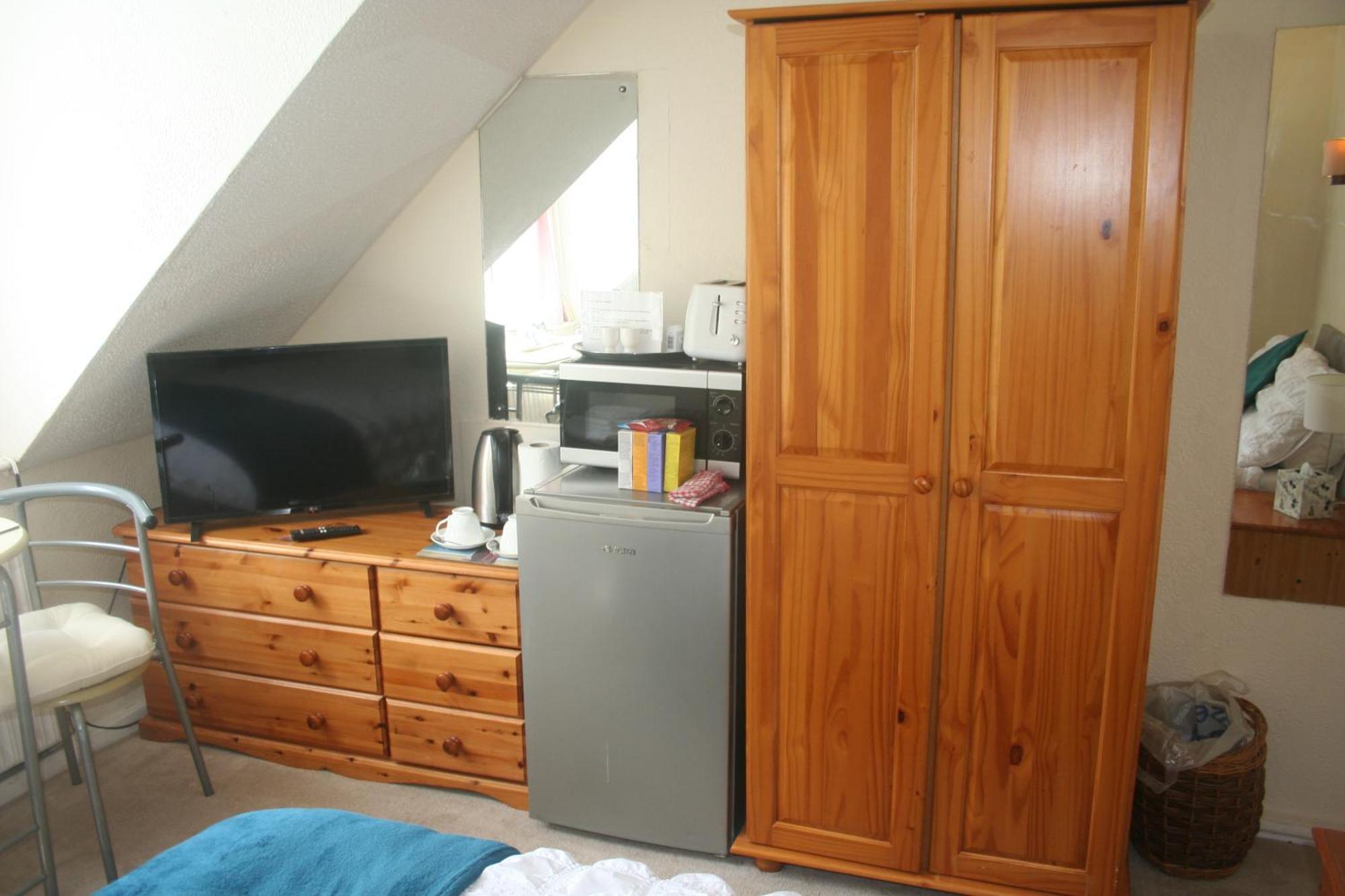 Coynant Farm Guesthouse - Farm Park Stay Swansea Oda fotoğraf