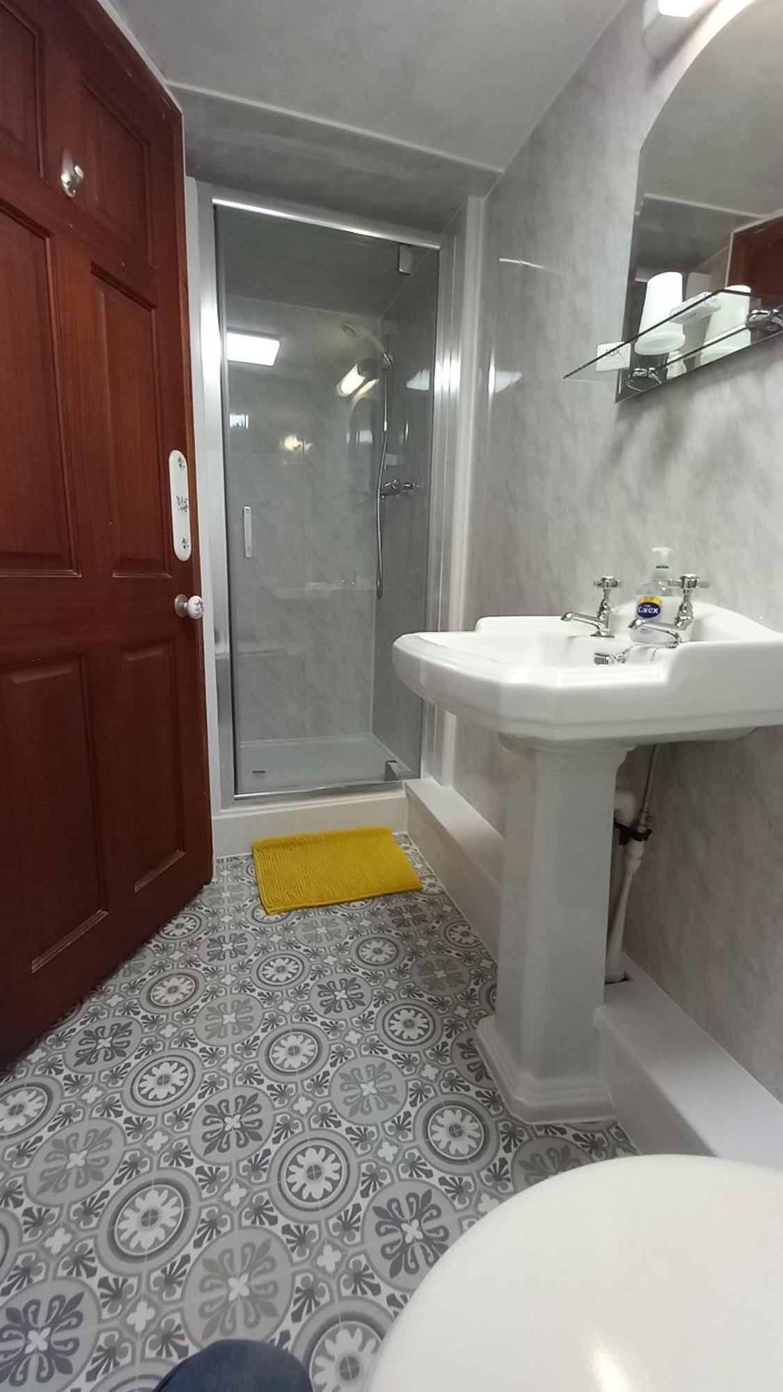 Coynant Farm Guesthouse - Farm Park Stay Swansea Dış mekan fotoğraf