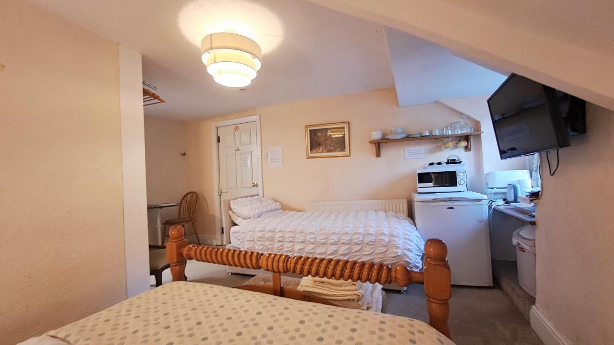 Coynant Farm Guesthouse - Farm Park Stay Swansea Dış mekan fotoğraf