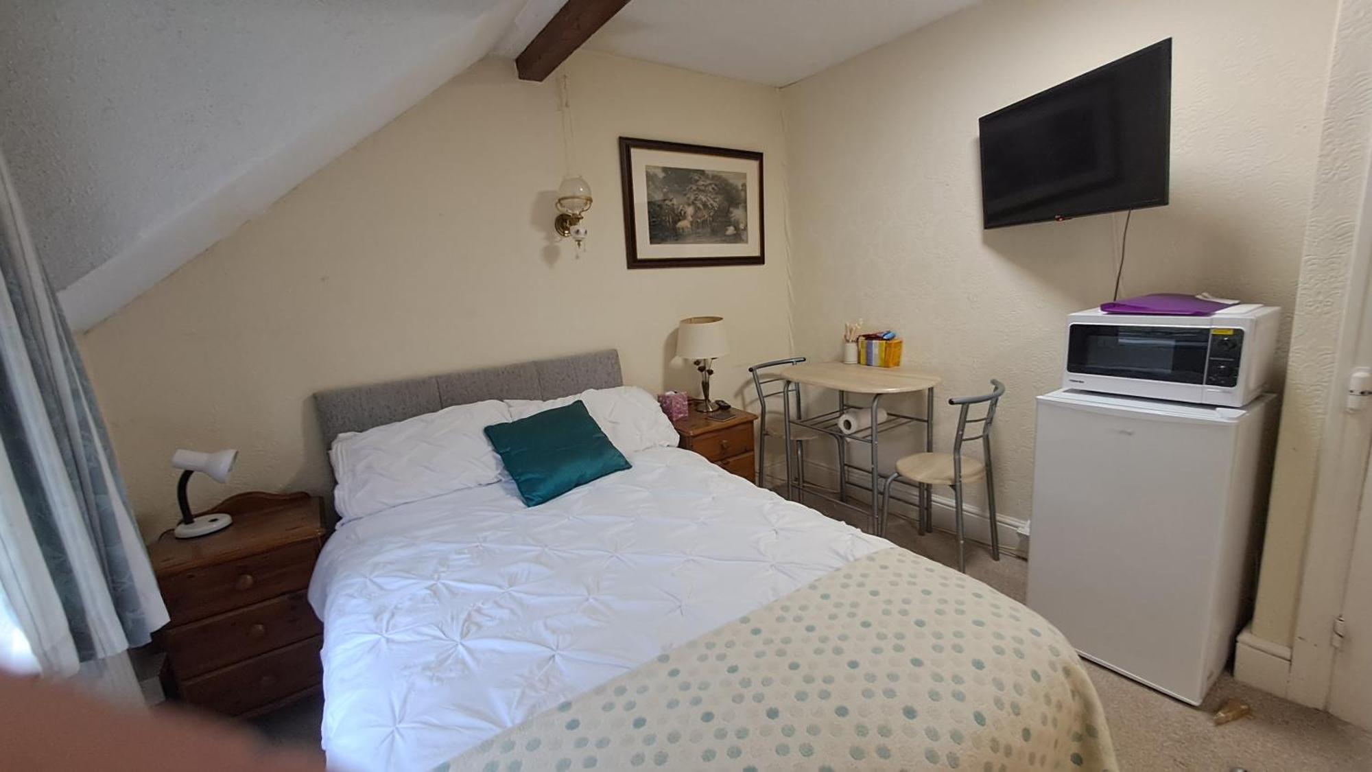 Coynant Farm Guesthouse - Farm Park Stay Swansea Dış mekan fotoğraf